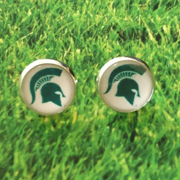 Jewelry - Michigan State earrings